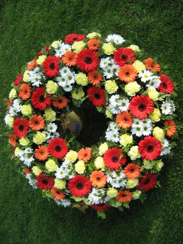 GEMISCHTER BLUMENKRANZ